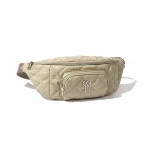 SM STEVE MADDEN Quilted Beige Belt Bag
